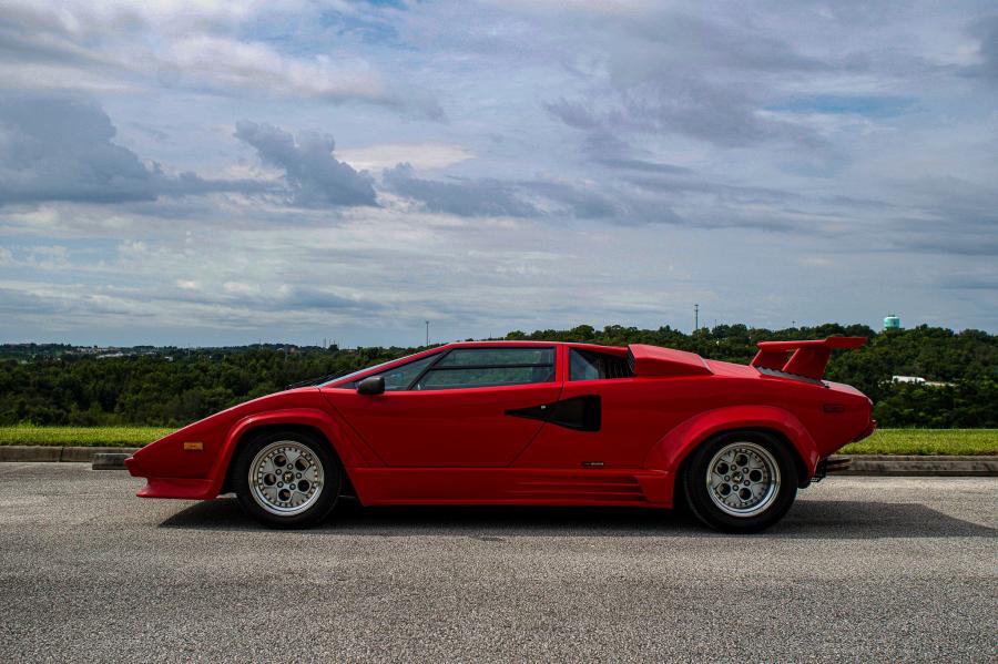  Lamborghini Countach LP5000 S Quattrovalvole 1988 года  (фото 10 из 146)